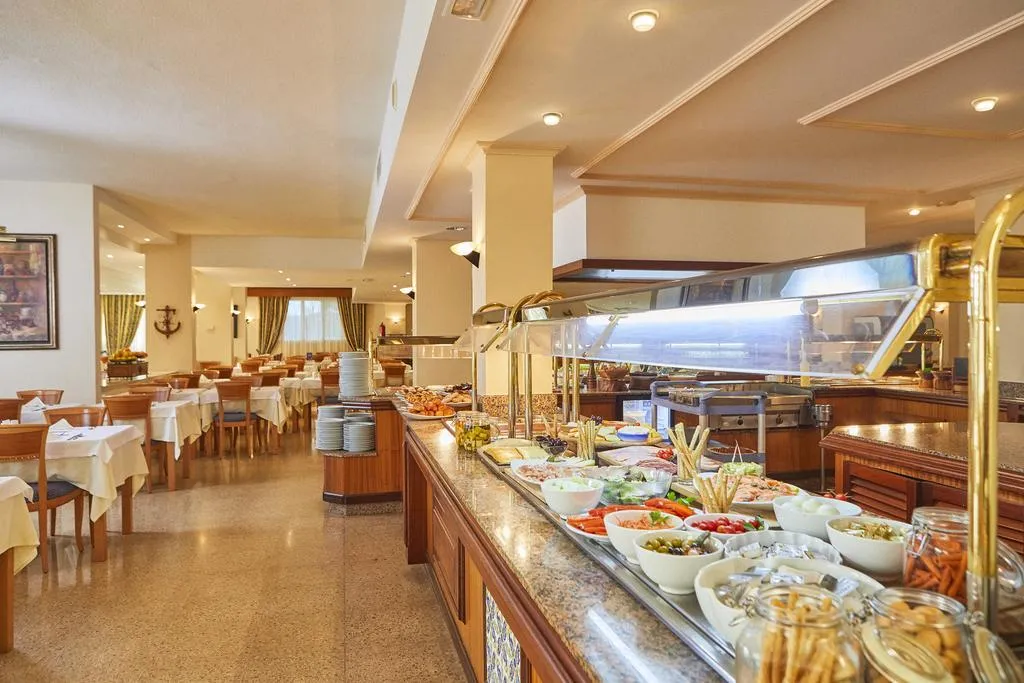 Restaurant, Hotel Rocamarina, Majorca