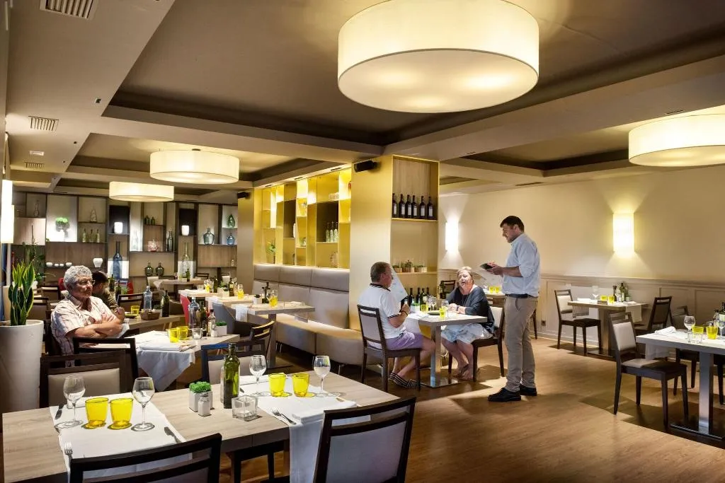 Restaurant, ibis Styles Figueres Ronda, Costa Brava