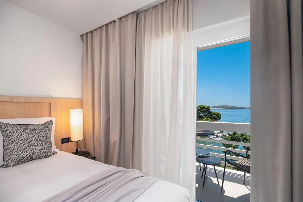 Room, Beach Bay Hvar Hotel, Split
