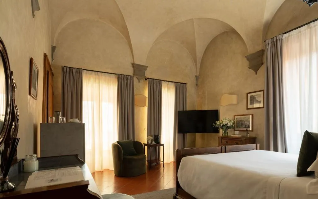 DOUBLE DELUXE Room, Loggiato Dei Serviti, Florence