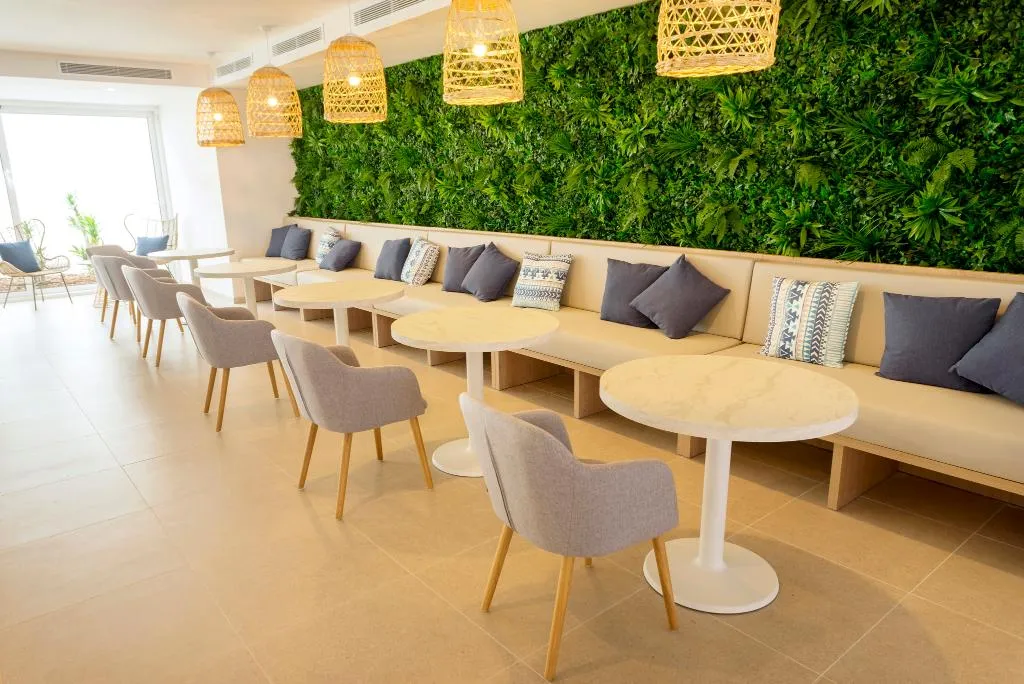 Bar, Parque Nereida Suites Hotel, Majorca