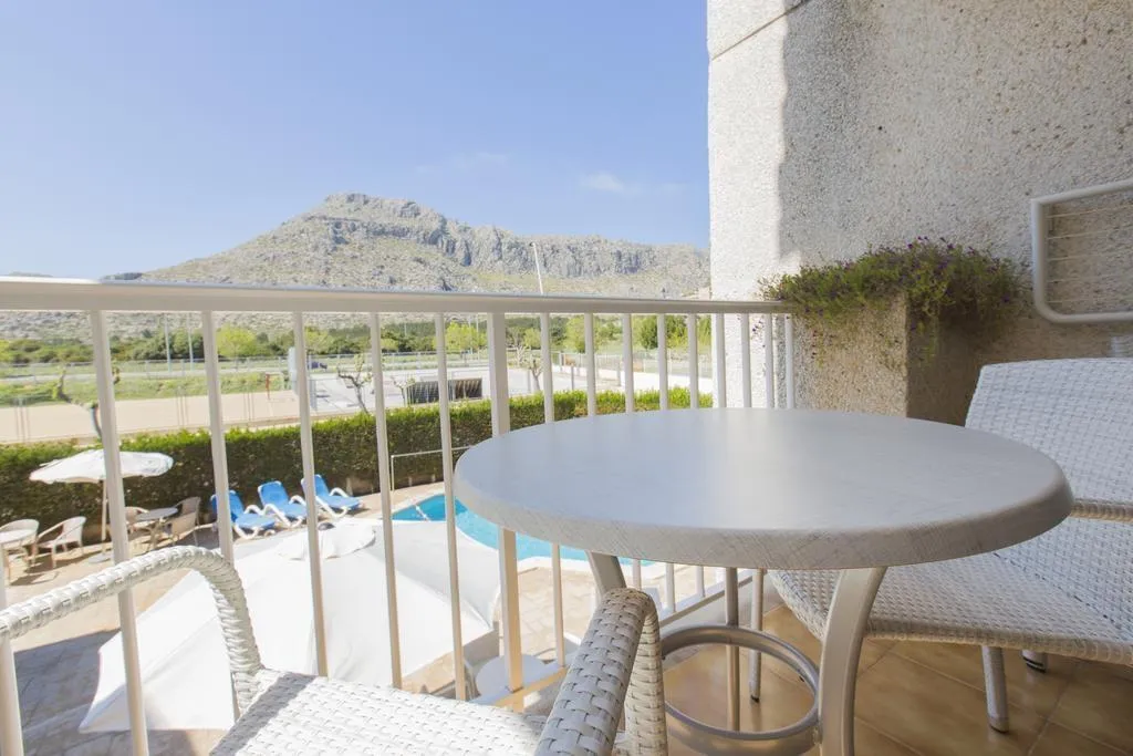 Terrace, Apartamentos Massol, Majorca
