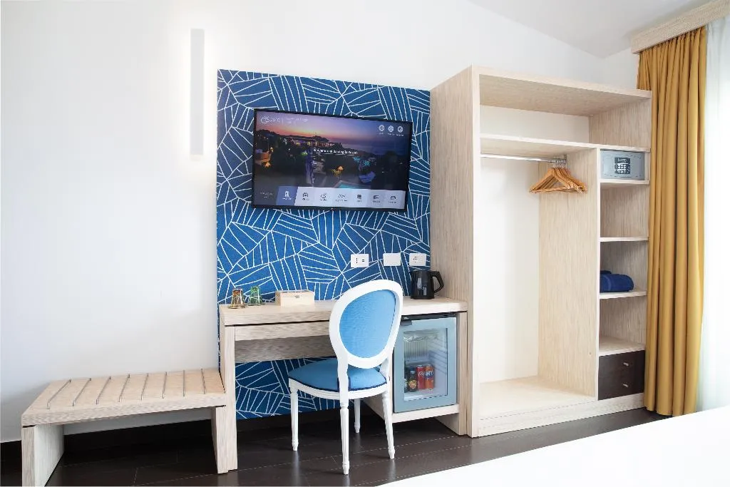 DOUBLE SUPERIOR Room, Bajaloglia Resort, Alghero