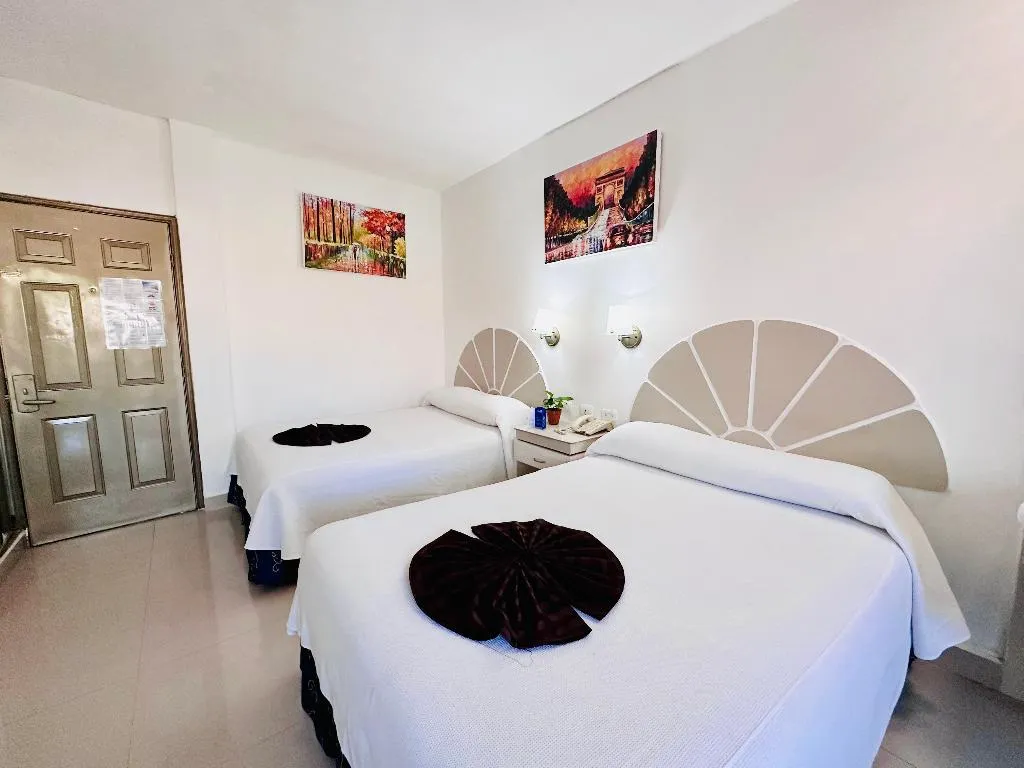 DOUBLE EXECUTIVE Room, Plaza Caribe, Cancun Area