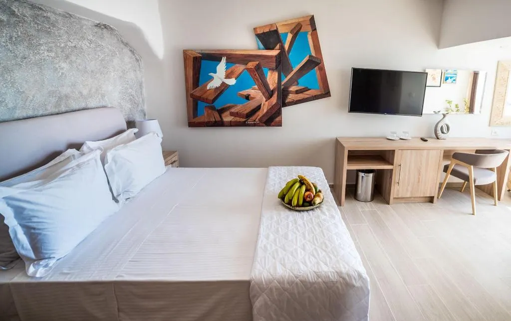 Room, Kratiras View Luxury Suites, Santorini