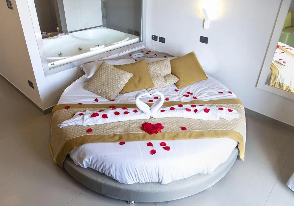 Room, Hotel Miramare, Naples