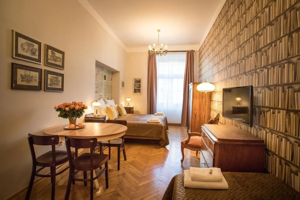 Room, Scharffenberg Apartments Main Square, Krakow