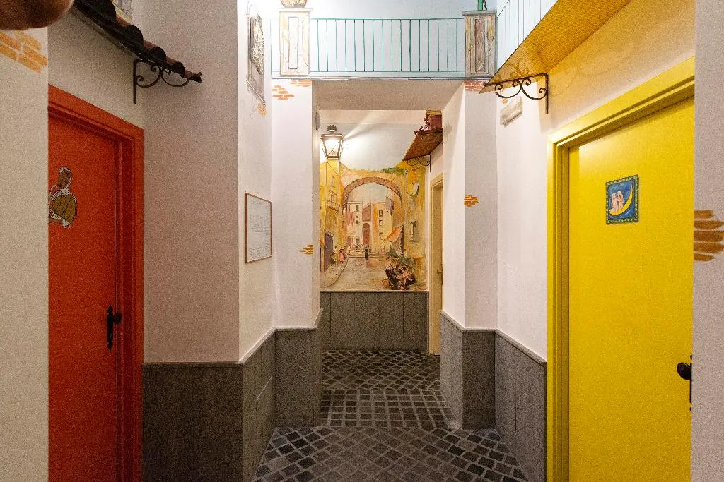 Room, Grand Hotel Europa, Naples