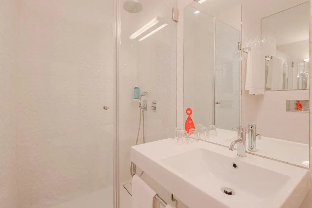 SINGLE STANDARD Room, Moov Hotel Porto Centro, Porto