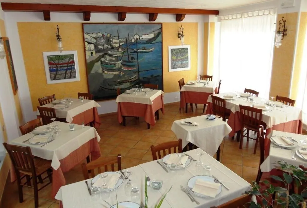 Restaurant, Hotel Ristorante Silvestrino, Cagliari