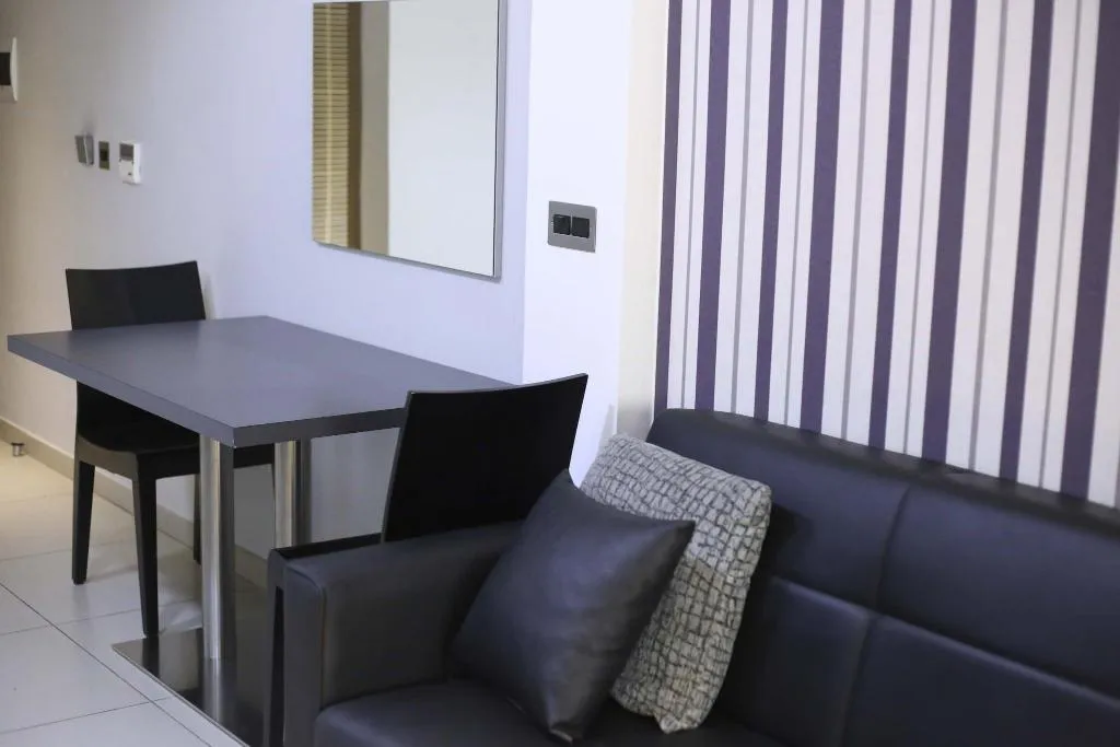DOUBLE QUEEN SIZE BED Room, Pebbles Boutique Aparthotel, Malta