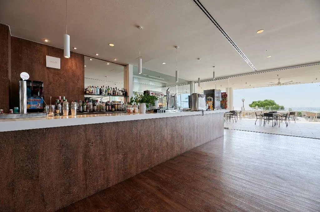 Bar, Alua Calas de Mallorca Resort, Majorca