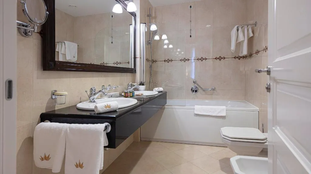 SUITE DELUXE WITH BALCONY Room, Royal Princess Hotel, Dubrovnik