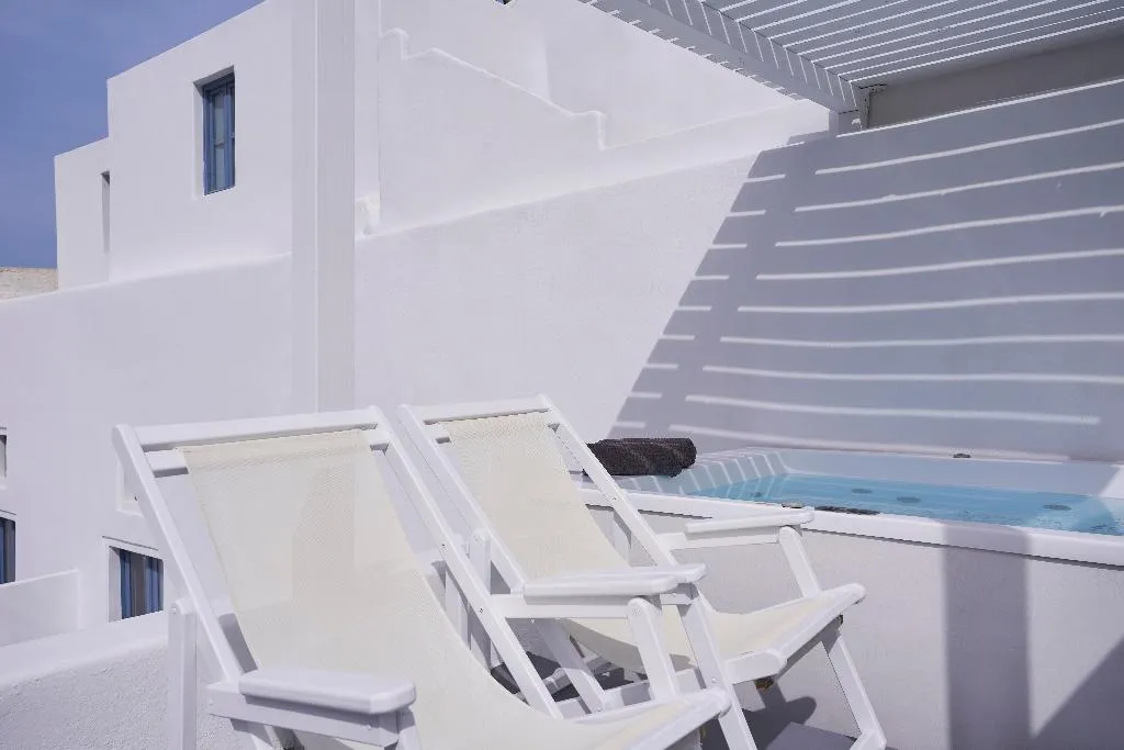 SUITE GRAND Room, Fava Eco Suites, Santorini