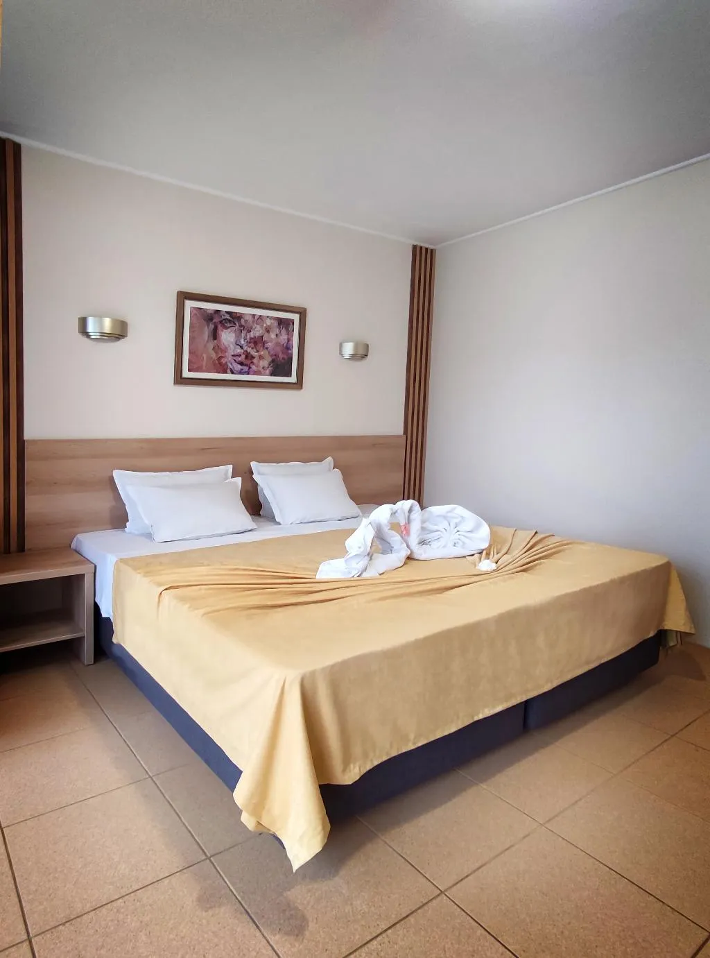 DOUBLE STANDARD Room, Glarus, Bourgas