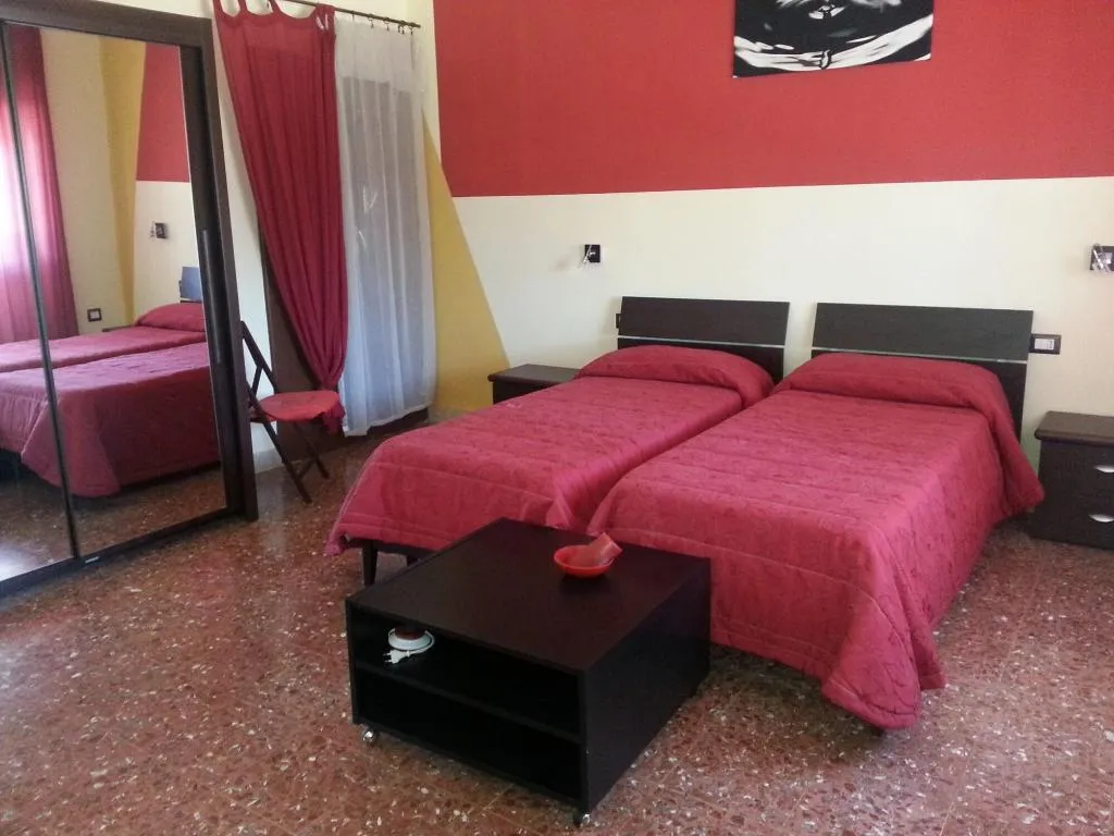 Room, B&B Villa Pia, Catania