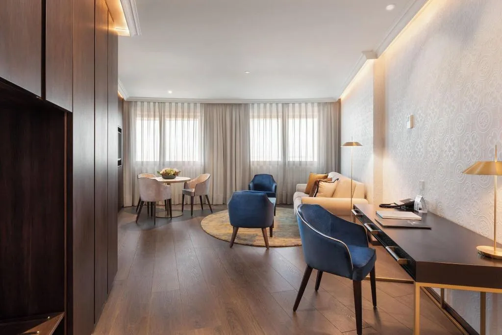 JUNIOR SUITE KING SIZE BED Room, Eurostars Universal Lisboa, Lisbon