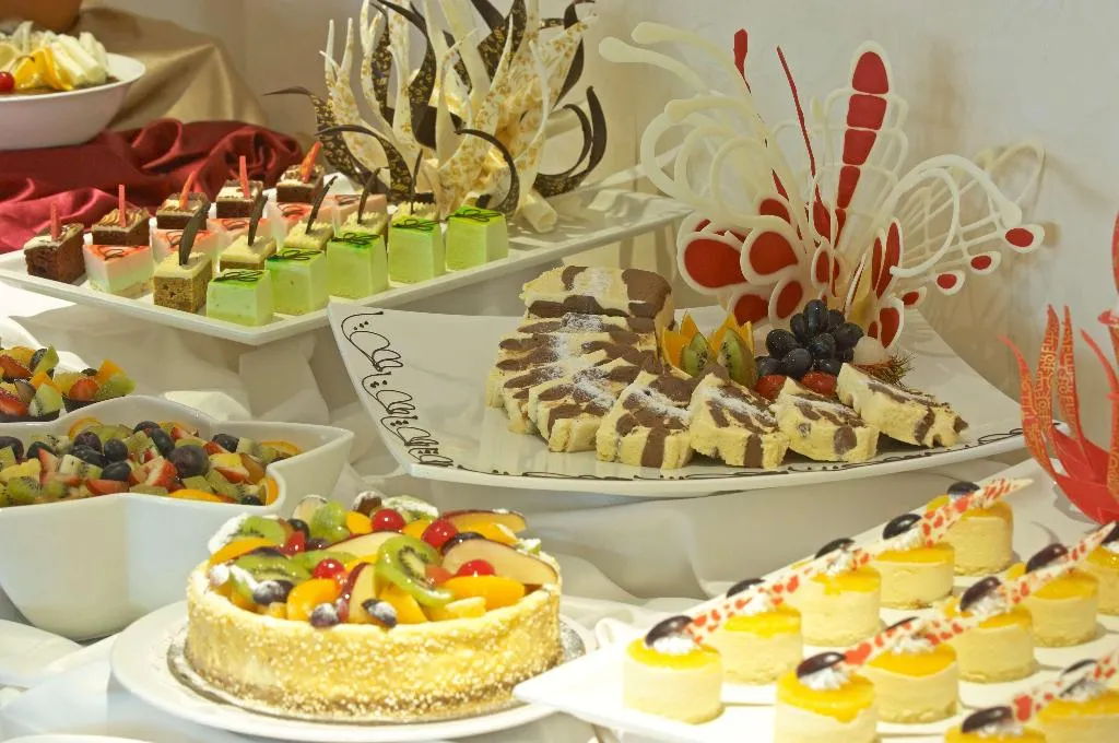 Restaurant, Golden Tulip Sharjah, Dubai