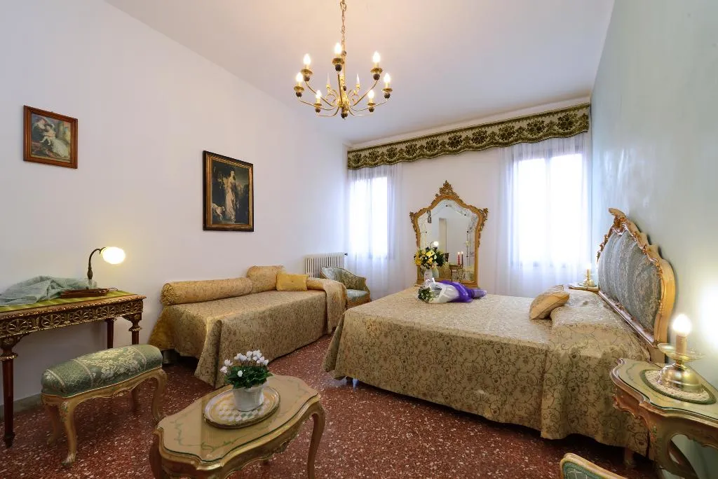 APARTMENT CAPACITY 5 Room, Mignon, Venice