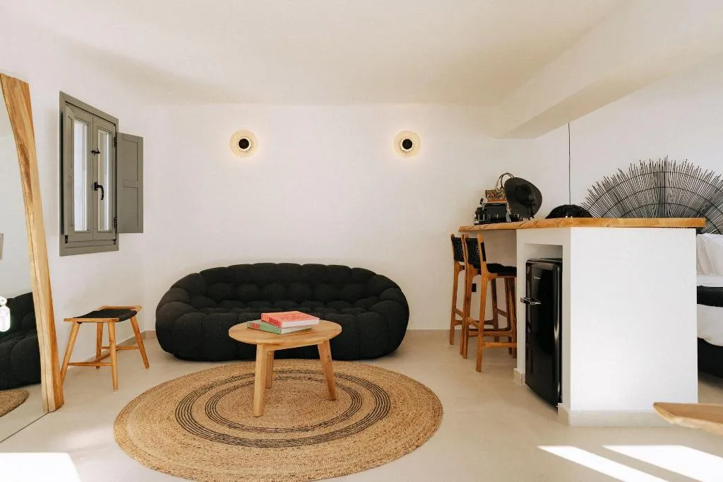 Room, Gazelle Living, Santorini