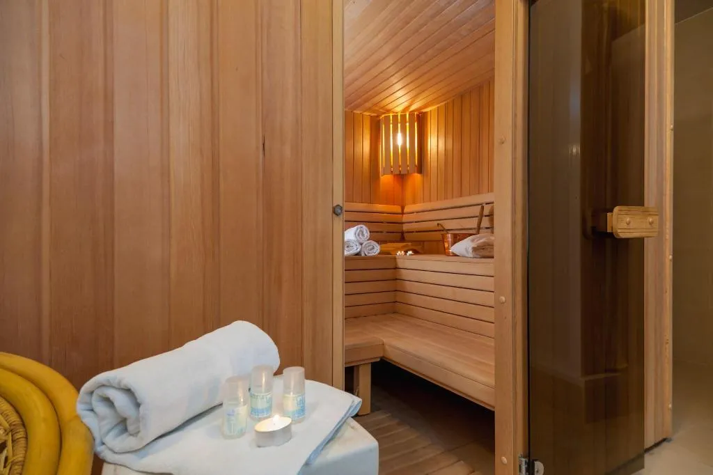 Sports and Entertainment, Hotel Rotondo, Split