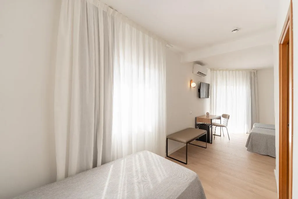 TRIPLE WITH TERRACE Room, RH Sol, Costa Blanca