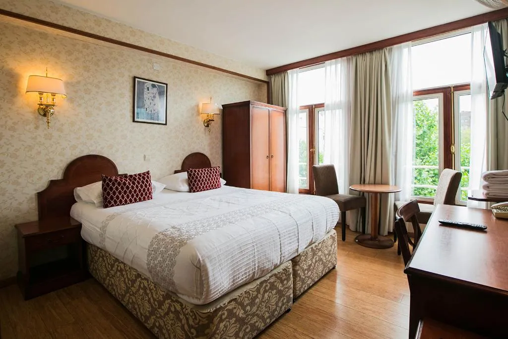 Double or Twin DELUXE Room, Atlanta, Amsterdam