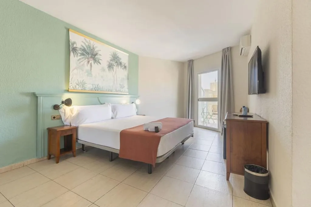 FAMILY ROOM STANDARD Room, Moon Dreams Fuengirola, Costa Del Sol