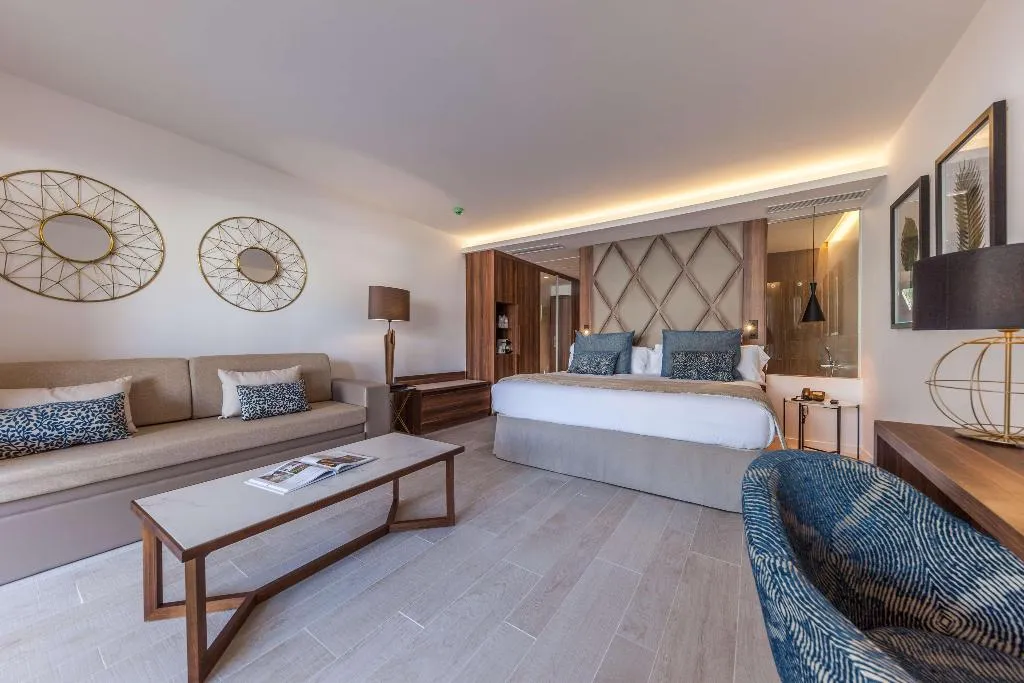 Room, Zafiro Palace Palmanova, Majorca
