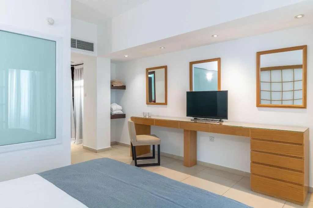 SUITE GRAND WITH VIEWS Room, Napa Mermaid Hotel & Suites, Cyprus