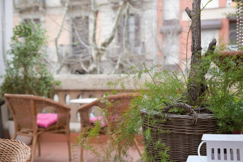 Terrace, Jardinets Guest House, Barcelona