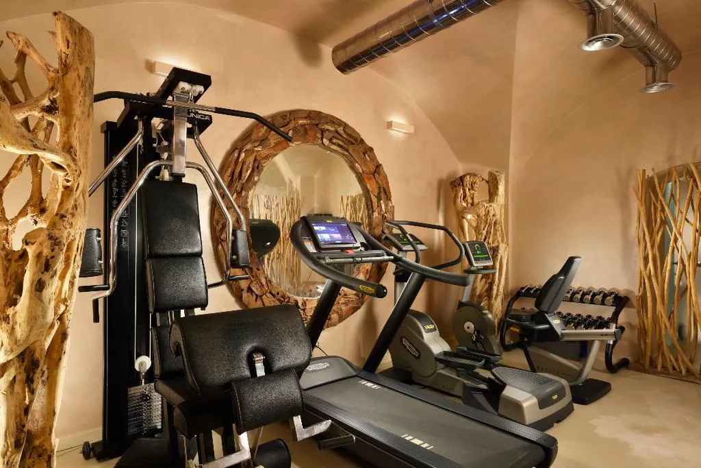 Sports and Entertainment, Leon's Place Hotel, Rome