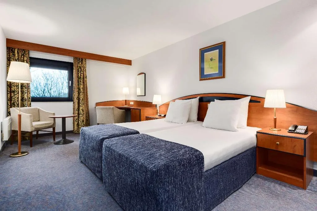DOUBLE SINGLE USE WITH VIEWS Room, Nh Naarden, Amsterdam