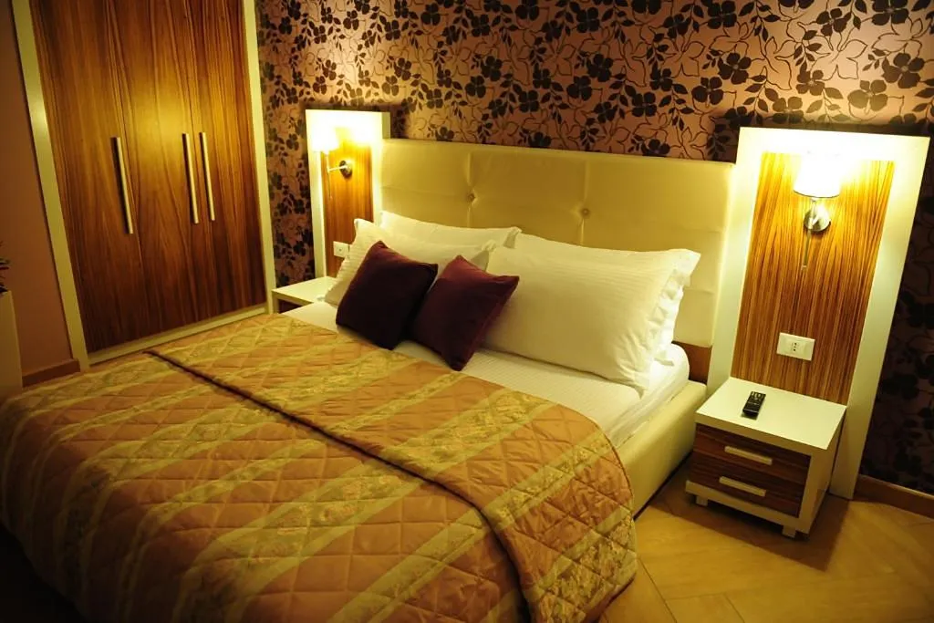 DOUBLE STANDARD Room, Hotel Gold, Kavaje