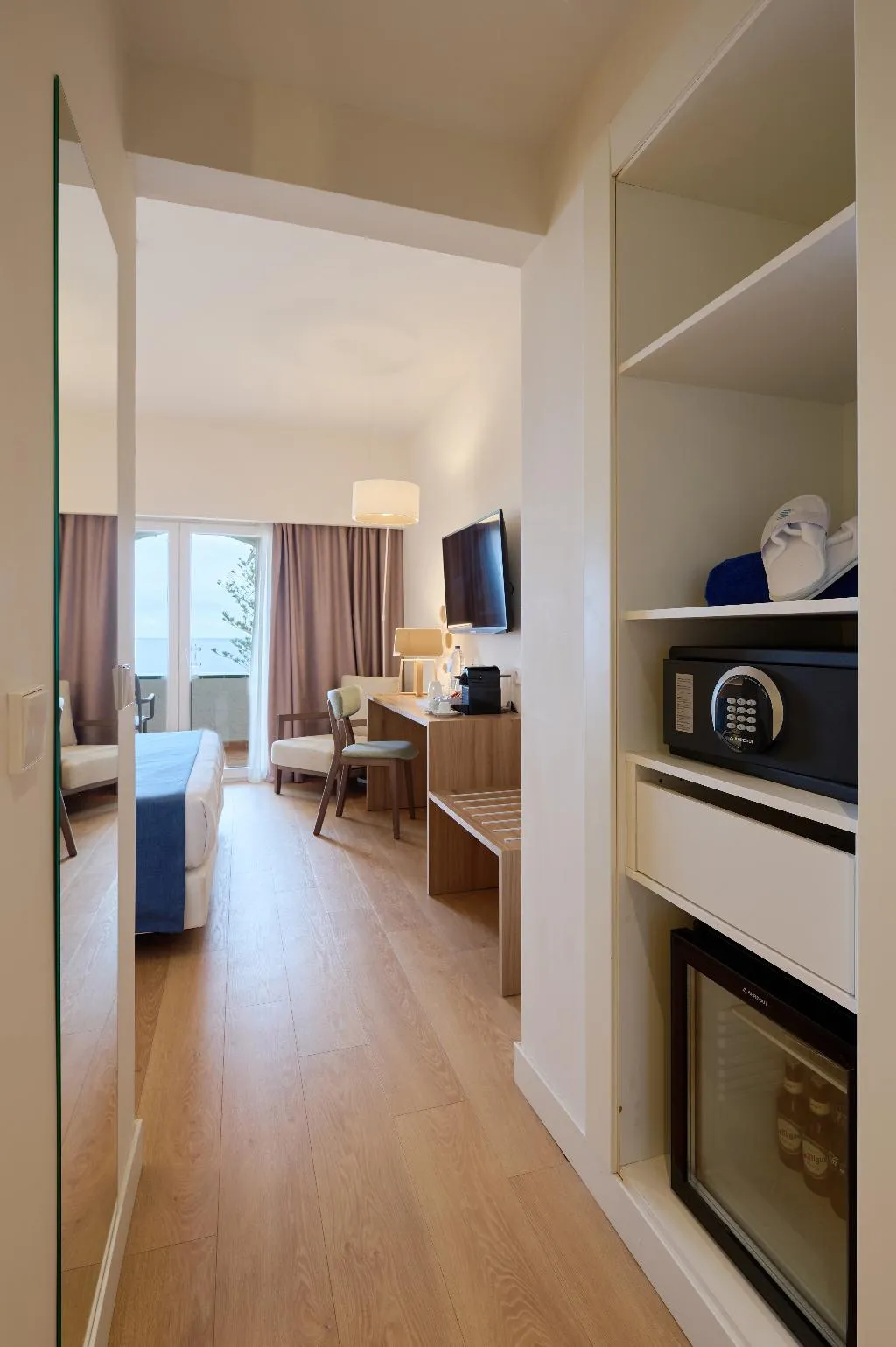 DOUBLE SINGLE USE SEA VIEW Room, Aluasoul Menorca, Menorca