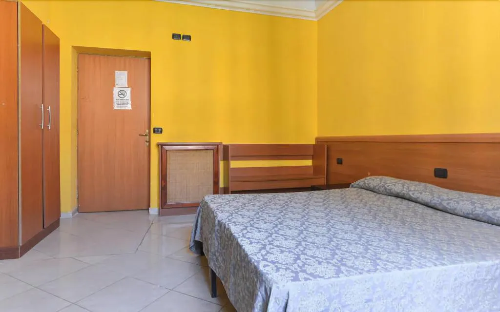 Room, Hostel Beauty, Naples
