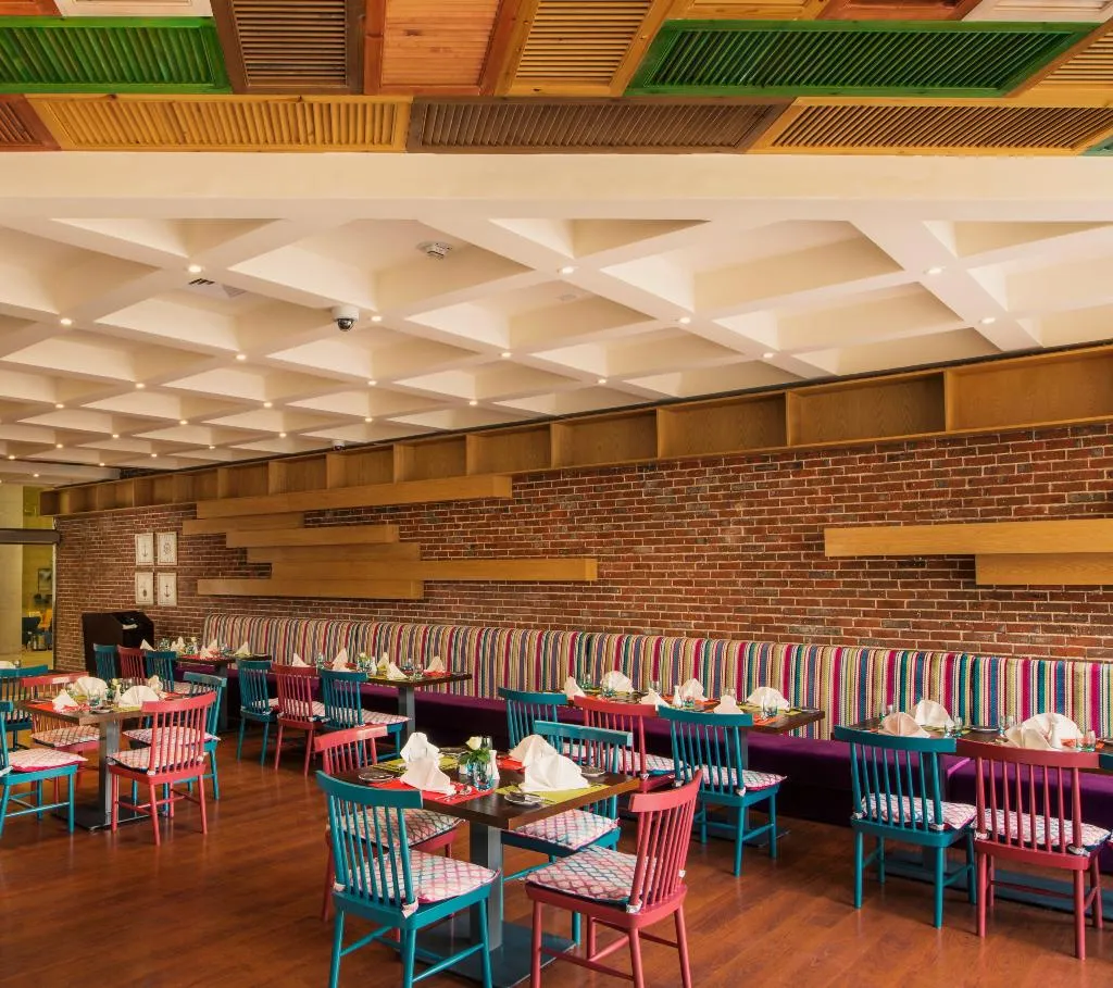 Restaurant, Triumph Luxury Hotel, Cairo