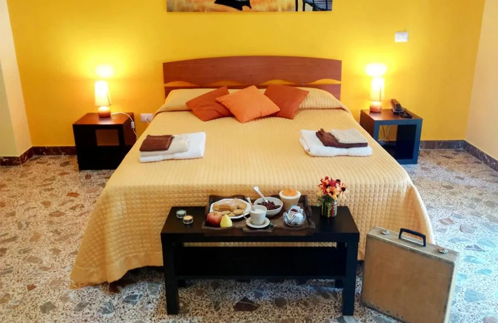 Room, B&B Casa Mia, Taormina