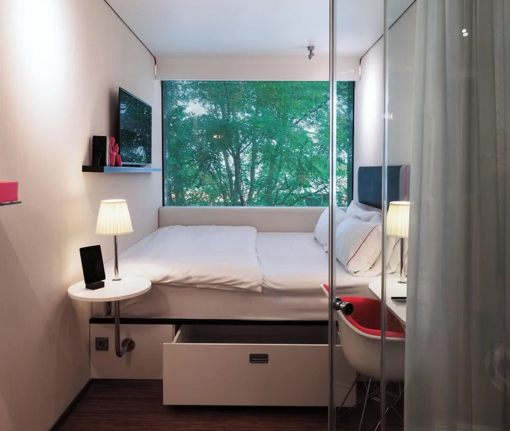 DOUBLE KING SIZE BED Room, citizenM Amsterdam South hotel, Amsterdam