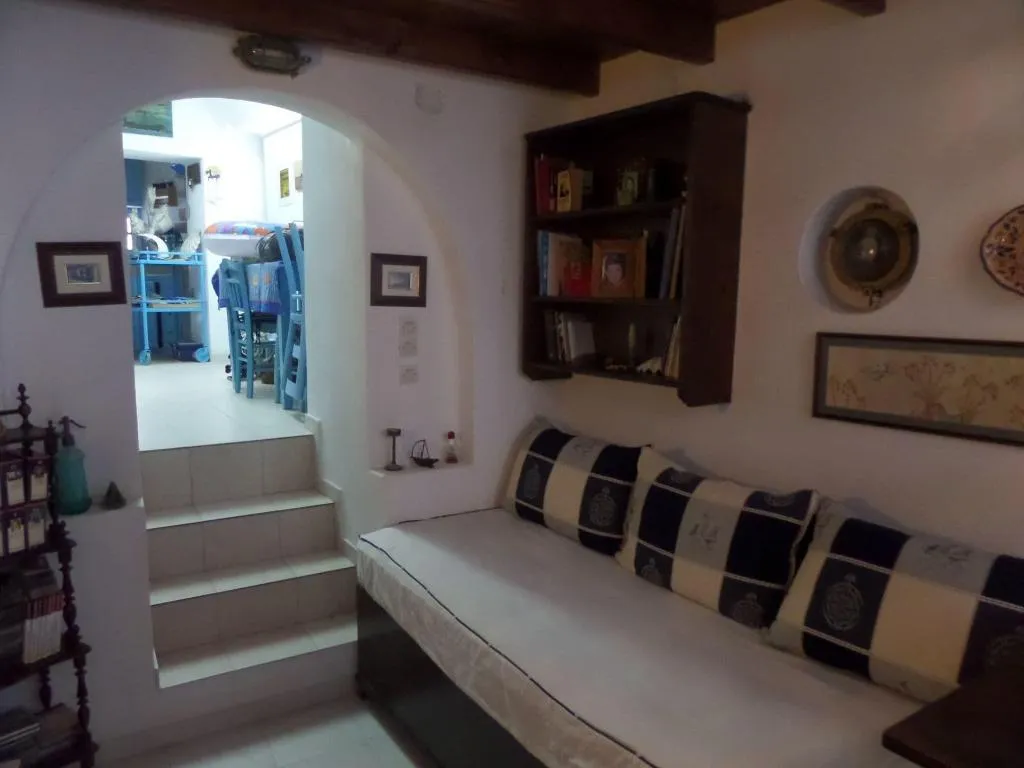 Room, Canava Santino, Santorini
