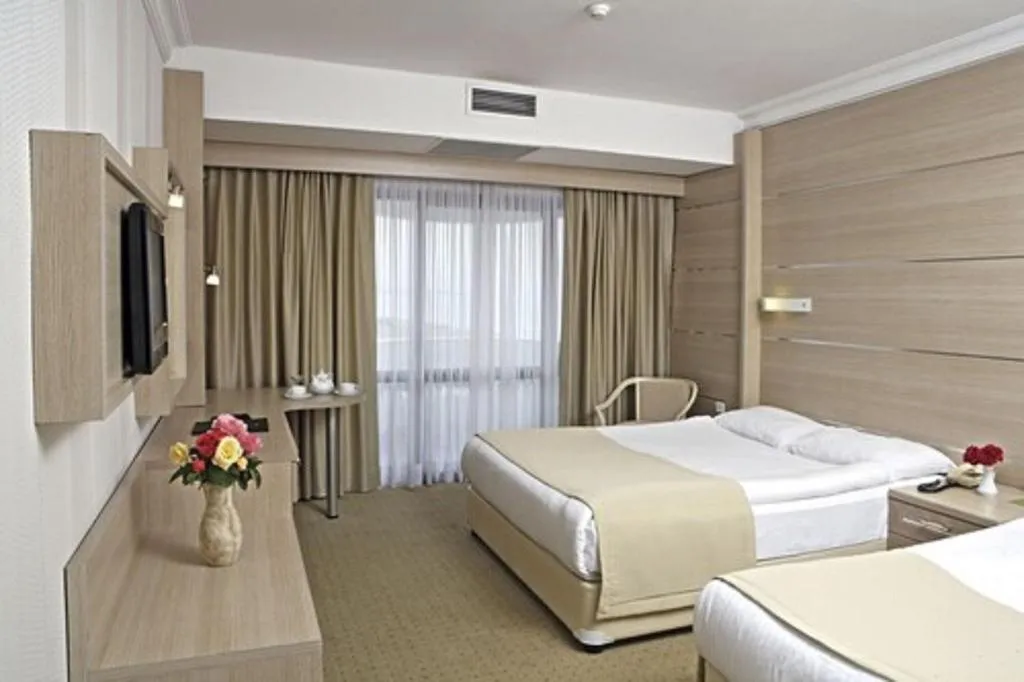 Room DELUXE ONE BED Room, Grand Hotel Temizel, Izmir