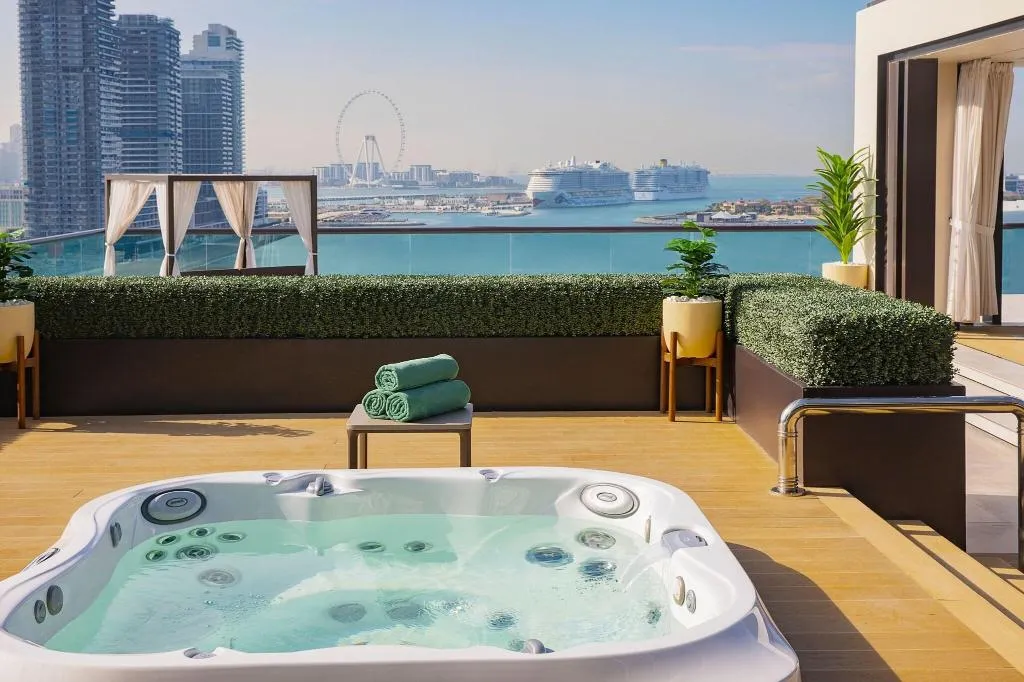 Terrace, Marriott Resort Palm Jumeirah Dubai, Dubai