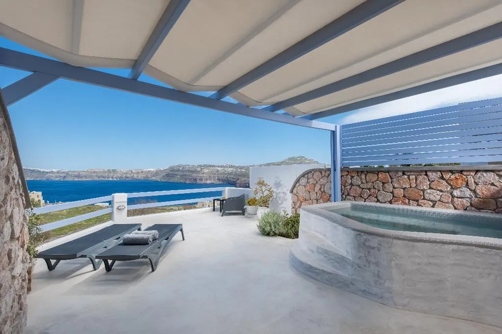 FAMILY ROOM PREMIUM Room, Earino Suites and Villas, Santorini