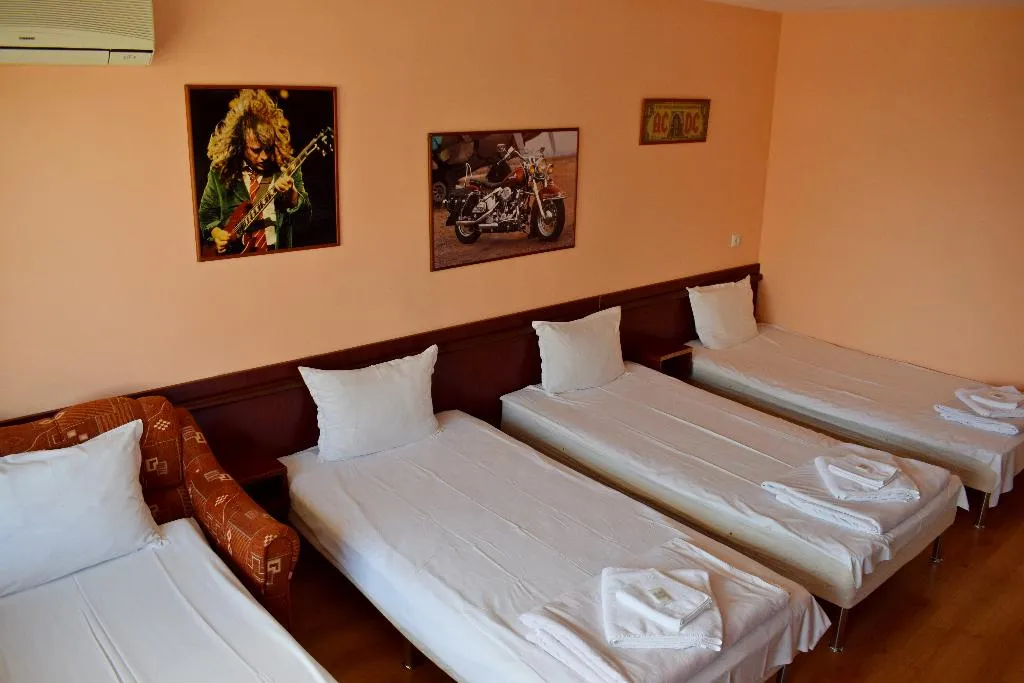 QUADRUPLE STANDARD Room, Royal Hostel, Varna