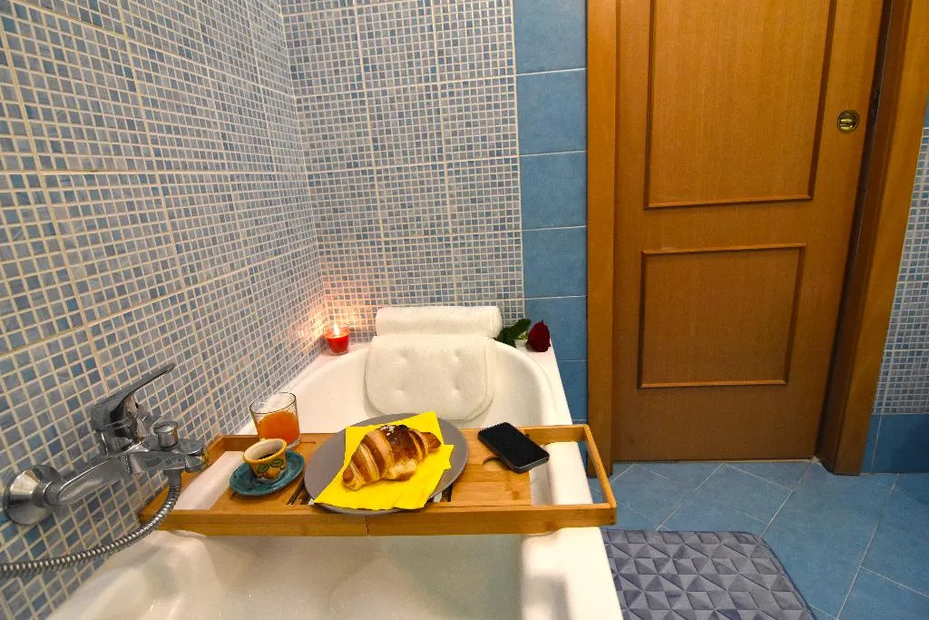 DOUBLE STANDARD Room, Napoli Cityscape, Naples