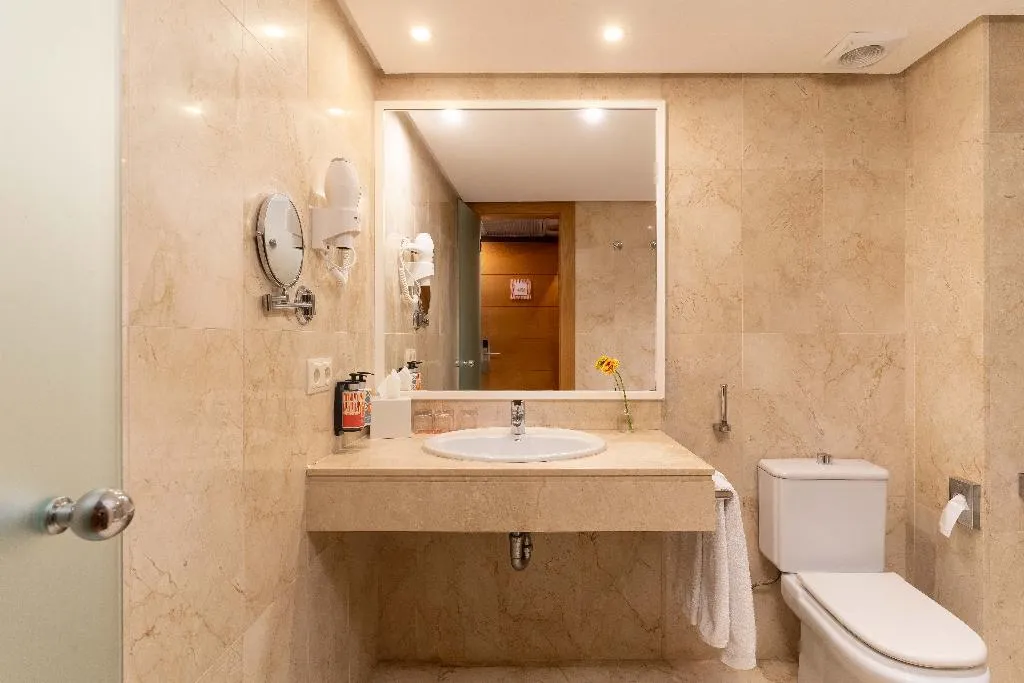 TRIPLE COMFORT Room, Hesperia Mallorca, Majorca
