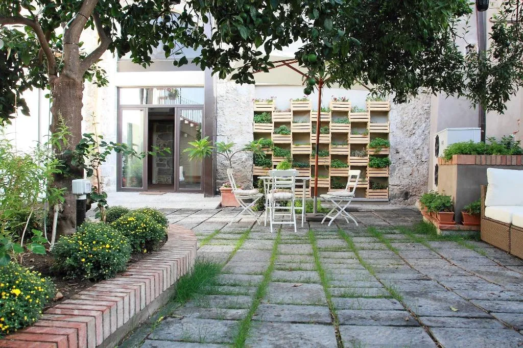 General view, La Corte Dei Limoni, Catania