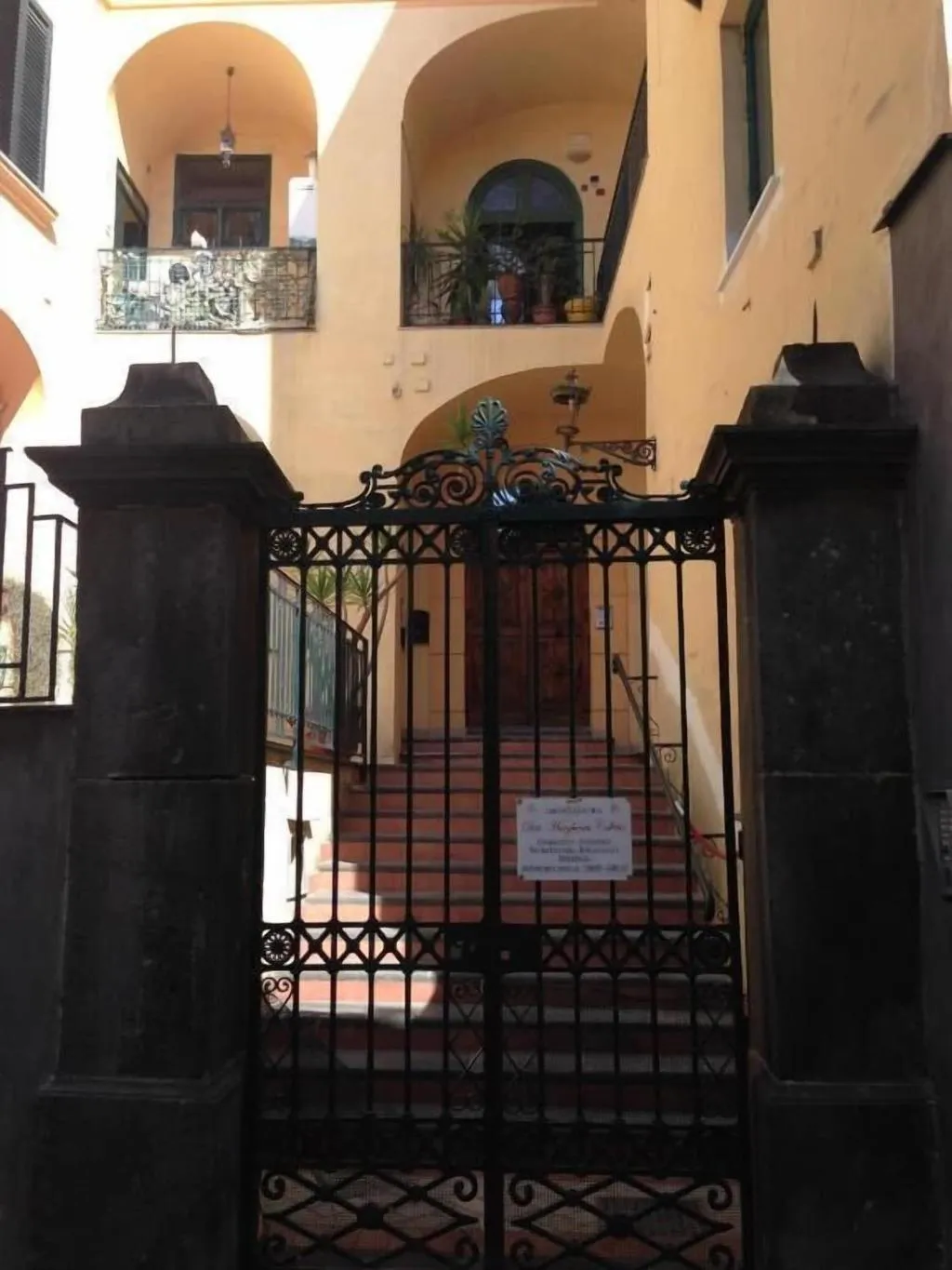 General view, B&B La Grotta Marina, Naples
