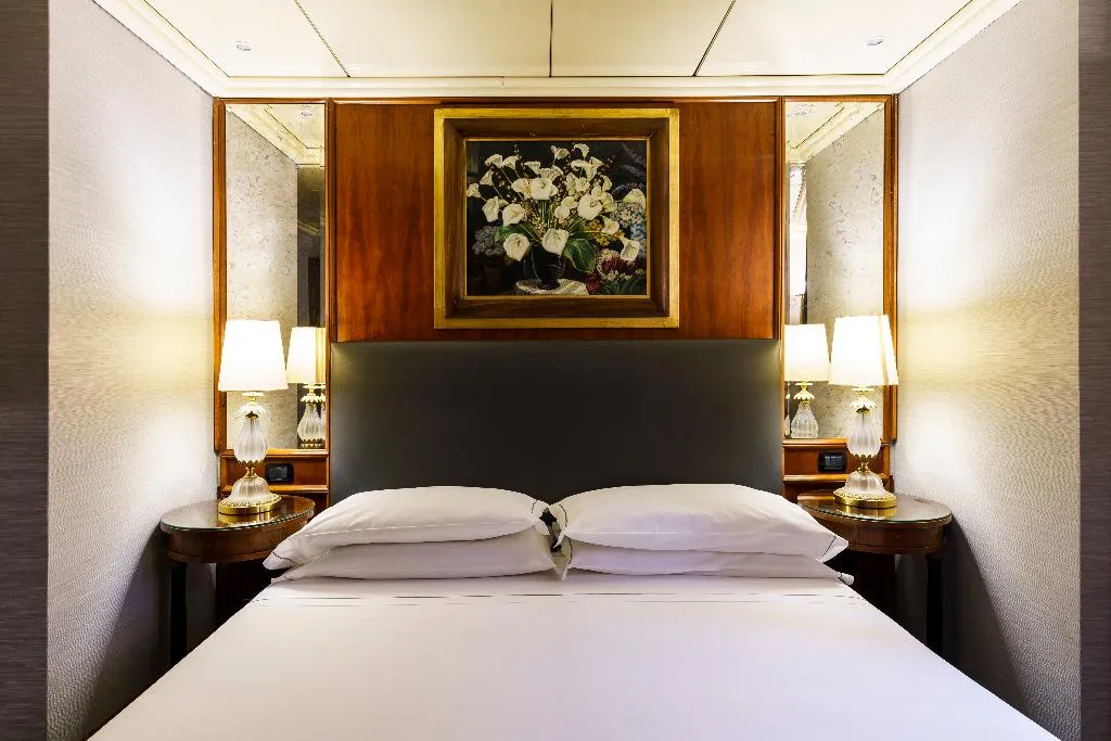 Double or Twin STANDARD Room, Valadier, Rome