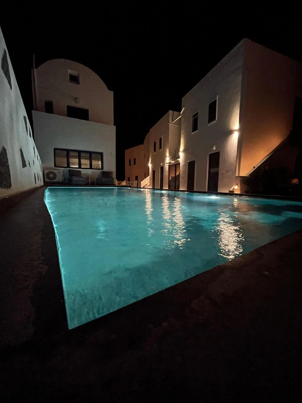 Sports and Entertainment, Sun Springs, Santorini